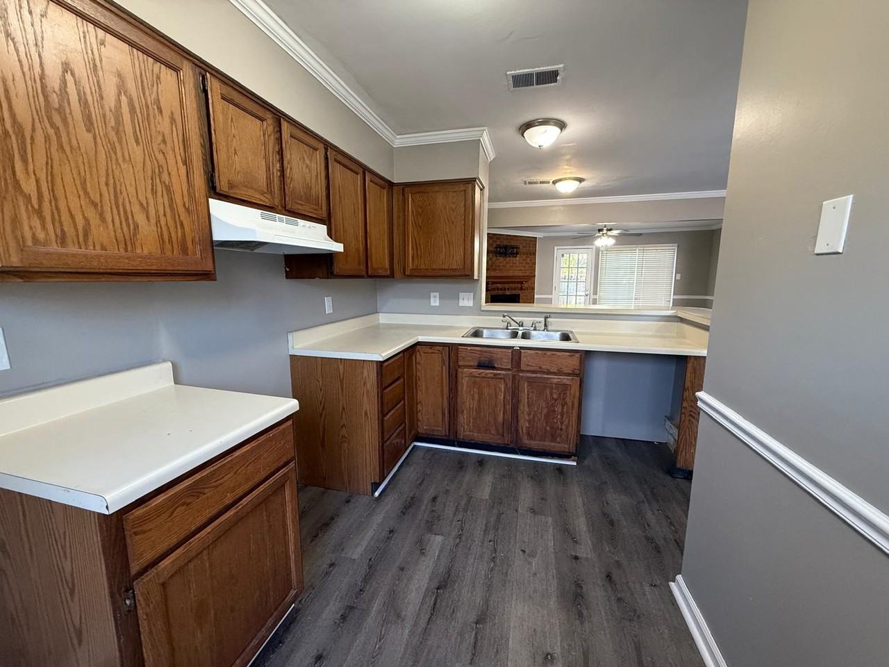 2977 Huntington Trail Dr #1 - Photo 3 of 17