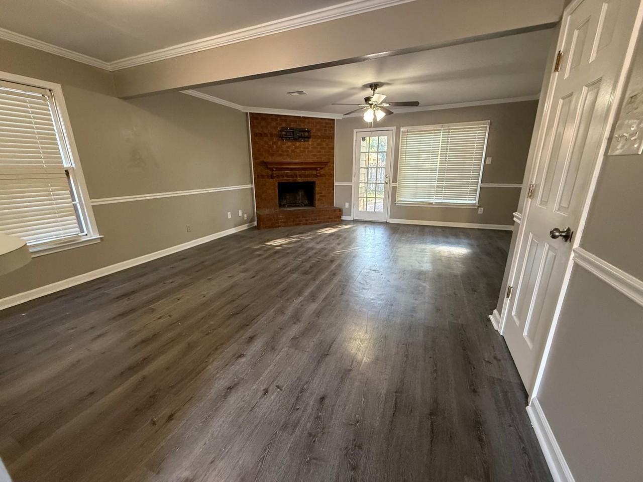 2977 Huntington Trail Dr #1 - Photo 5 of 17