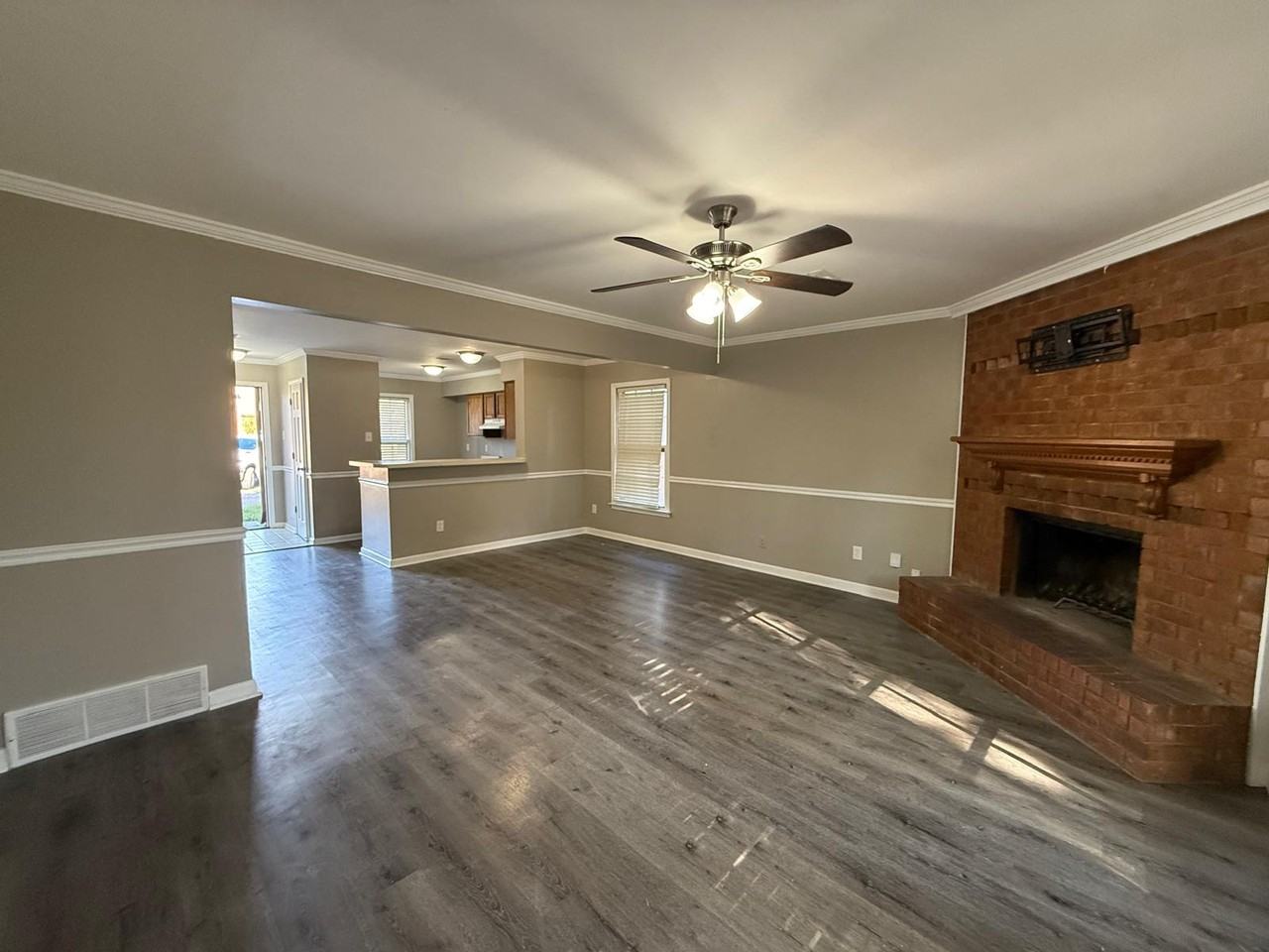2977 Huntington Trail Dr #1 - Photo 6 of 17