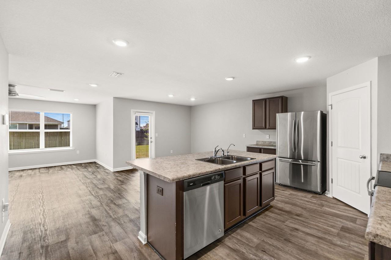7108 Penn Way #1 - Photo 5 of 39