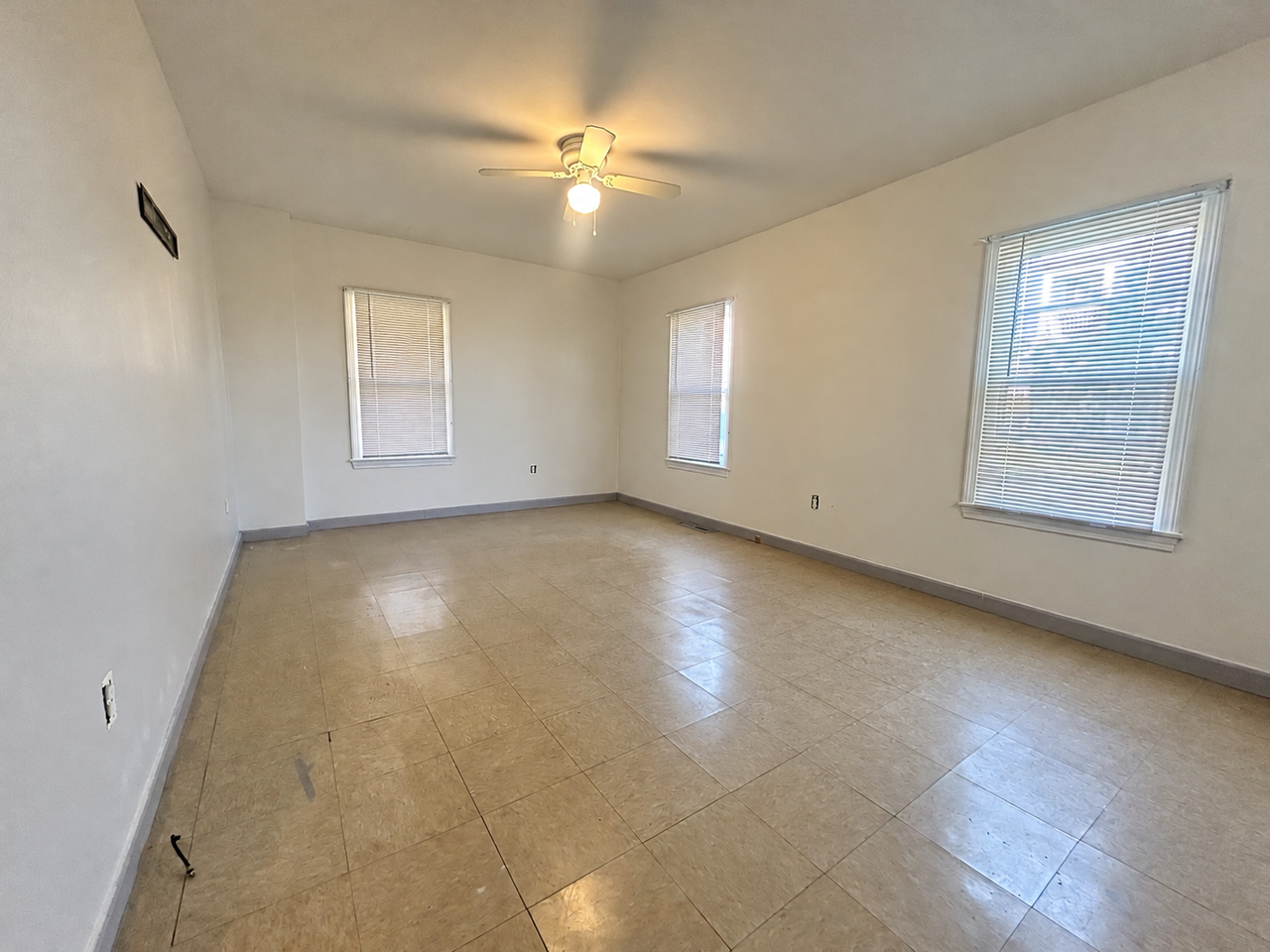 272 Onota St #2 - Photo 5 of 15