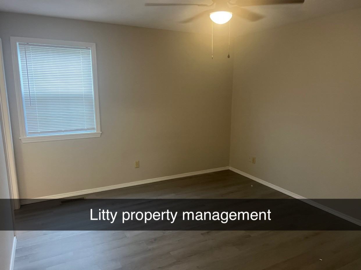 1508 Fair Park Cir #1 - Photo 3 of 9