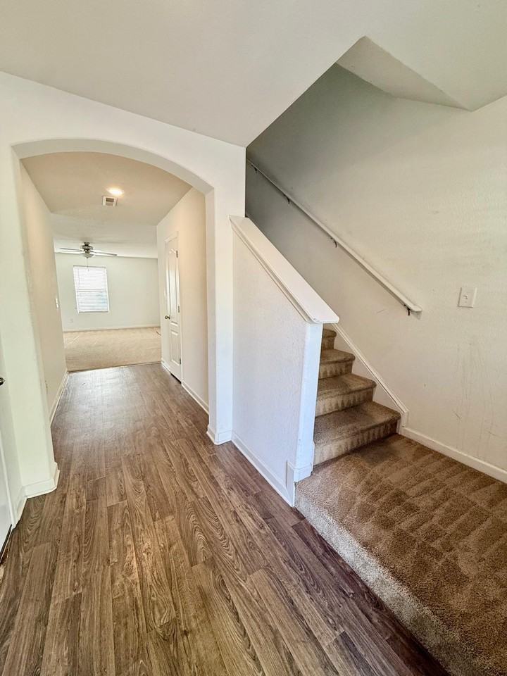 2101 Talbert Ct #1 - Photo 2 of 25