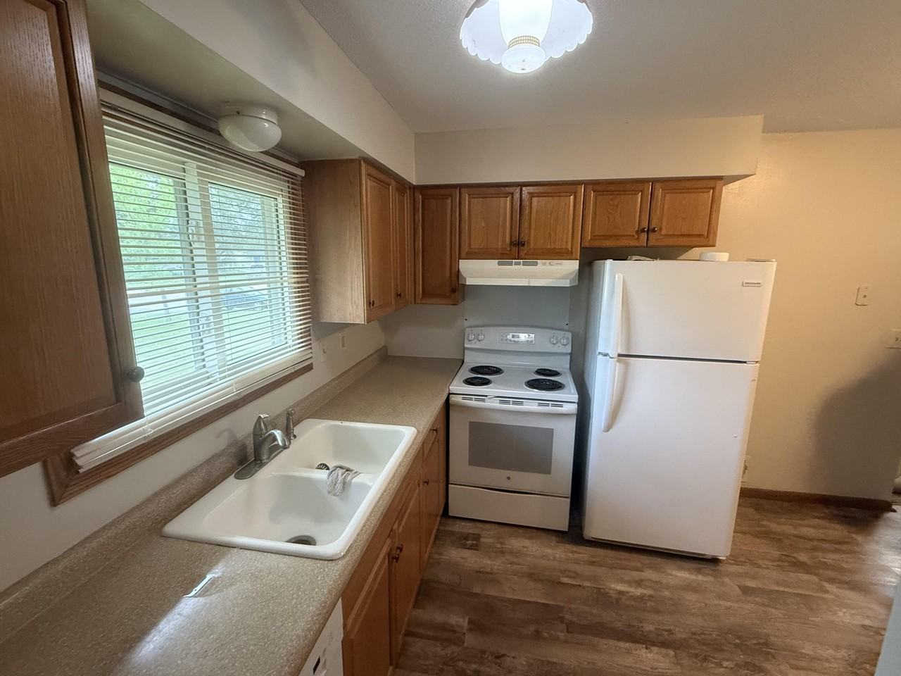 3852 9th Ave #1 - Photo 4 of 16