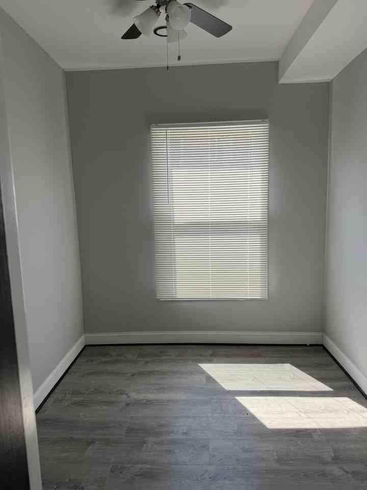 1228 Glyndon Avenue, Unit 2C - Photo 4 of 11