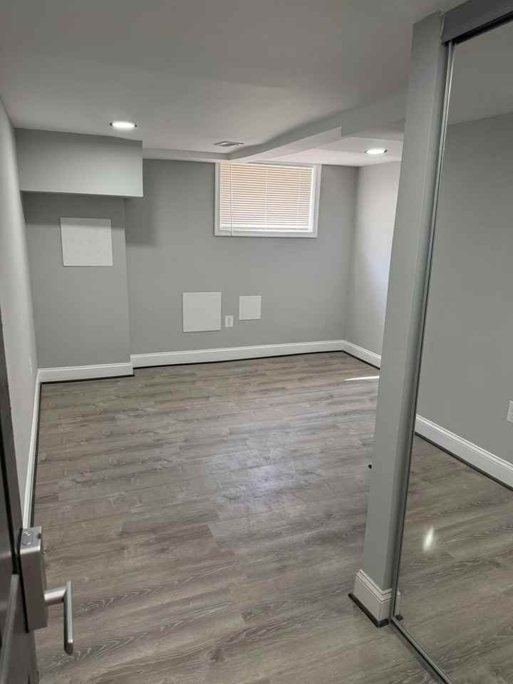 1228 Glyndon Avenue, Unit 2C - Photo 5 of 11