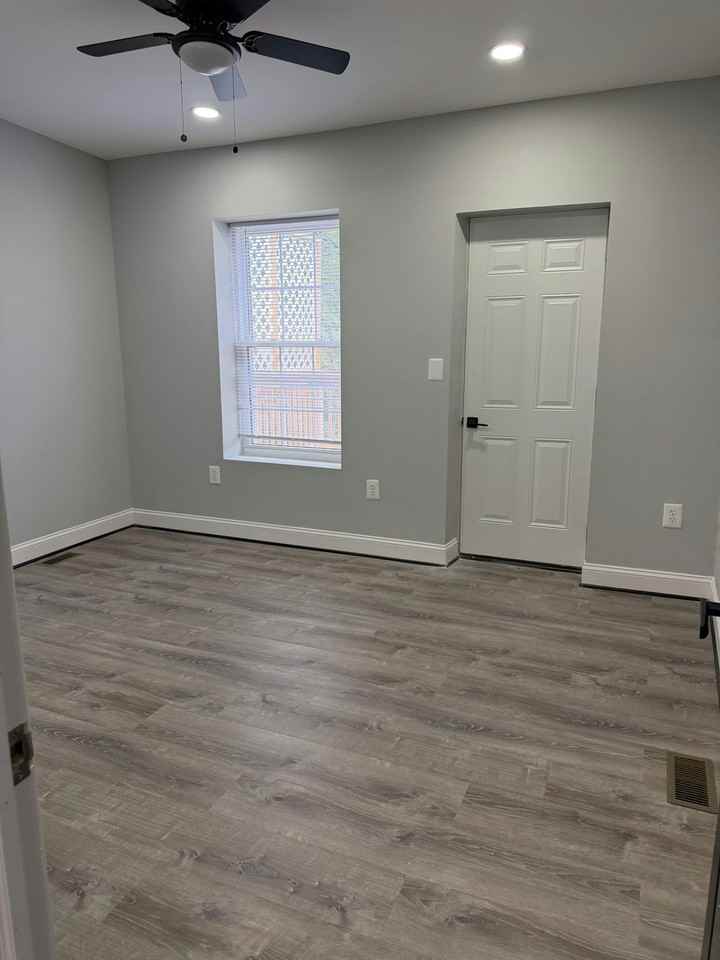 2936 West Mosher Street, Unit BA - Photo 7 of 14