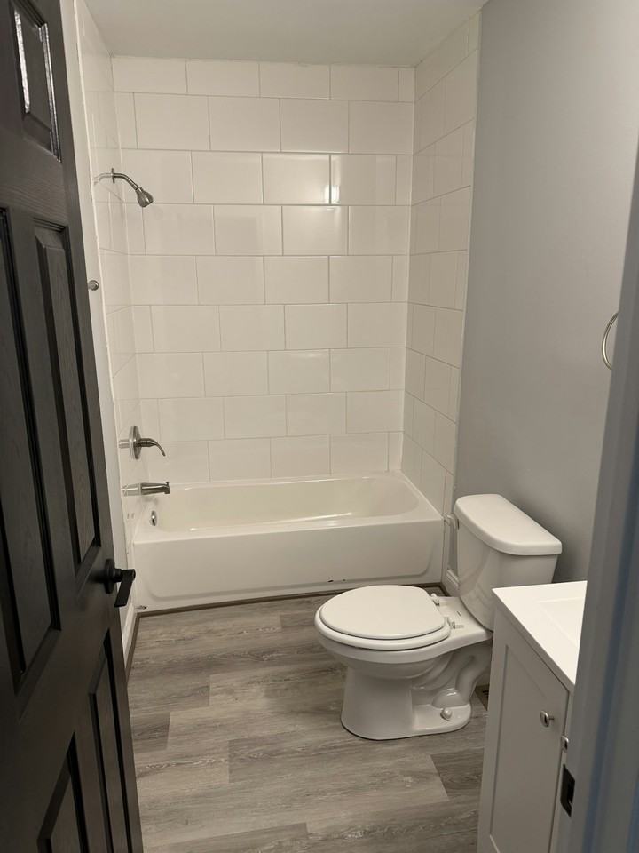 716 East 23rd Street, Unit BA - Photo 6 of 14