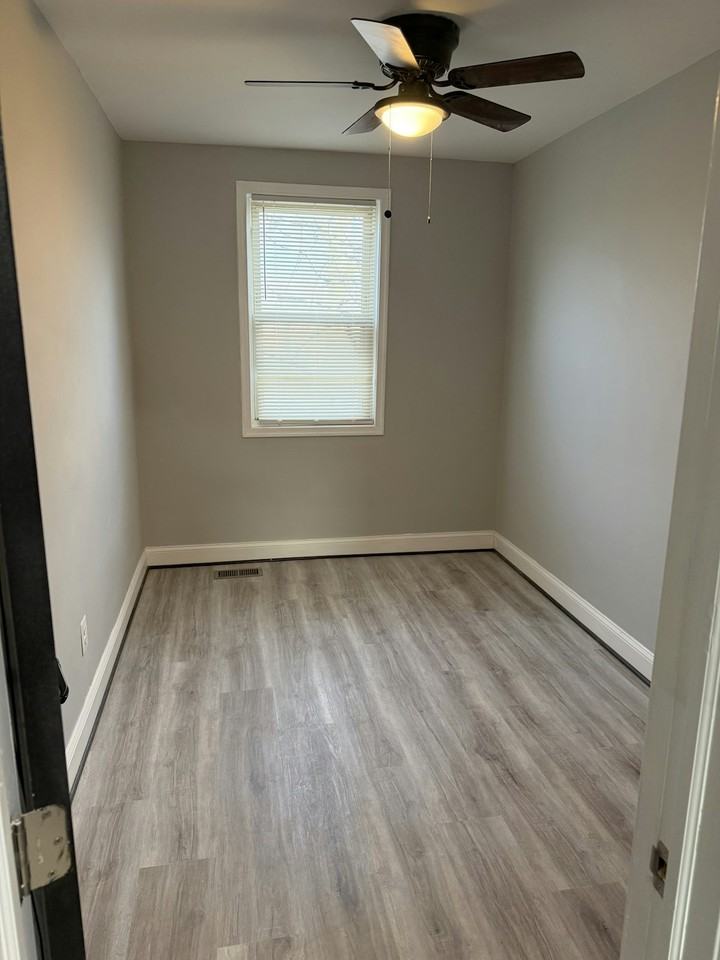 3831 Derby Manor Drive, Unit BC - Photo 6 of 10