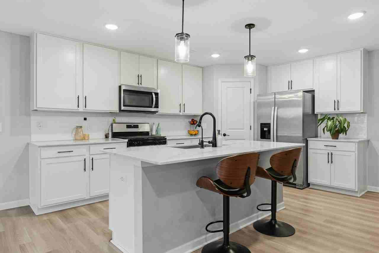 A6280A 64th Street S - Photo 7 of 36