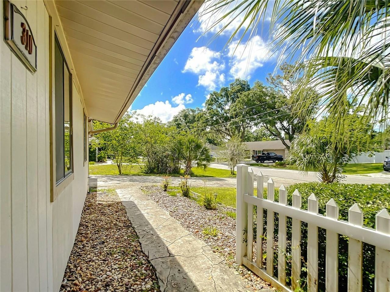 310 Camellia Street - Photo 3 of 25