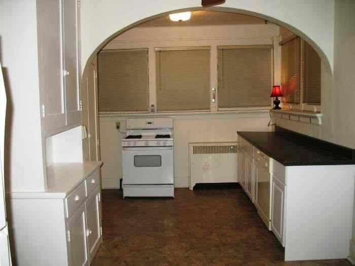 102 Sarah Street - Photo 2 of 6