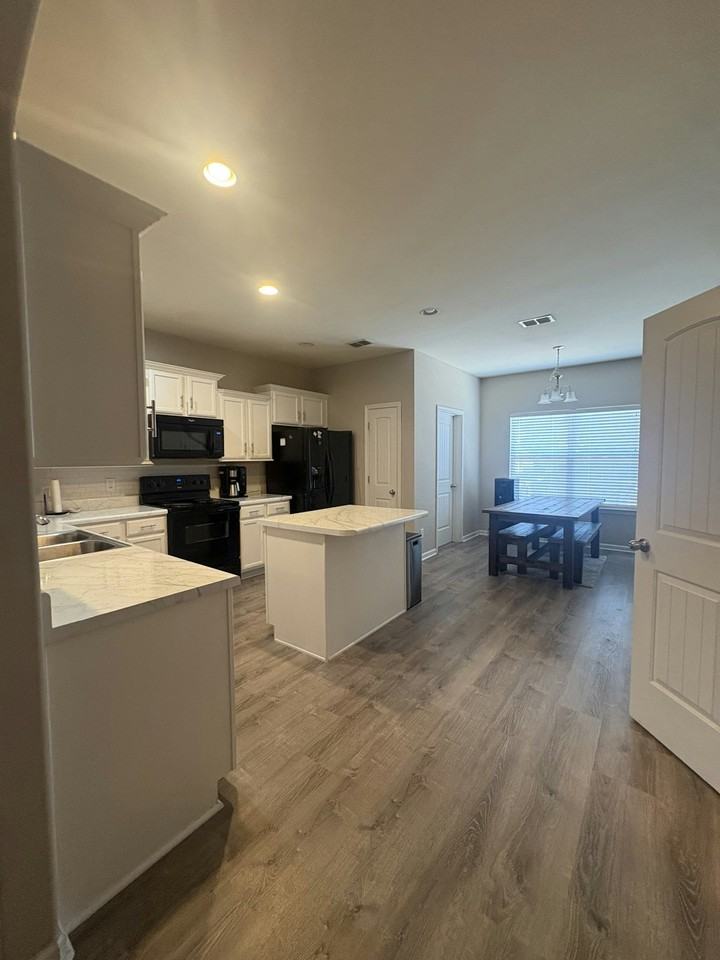 5003 Norman way - Photo 2 of 20