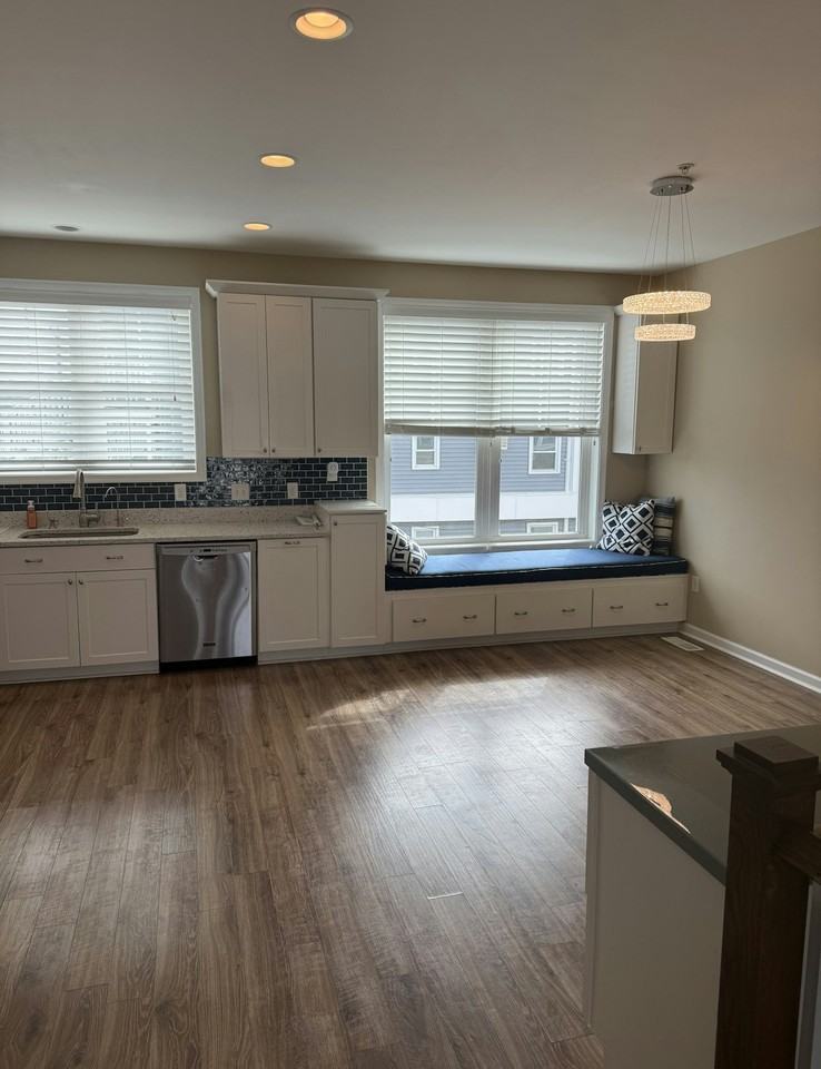 307 5th Street - Photo 4 of 17