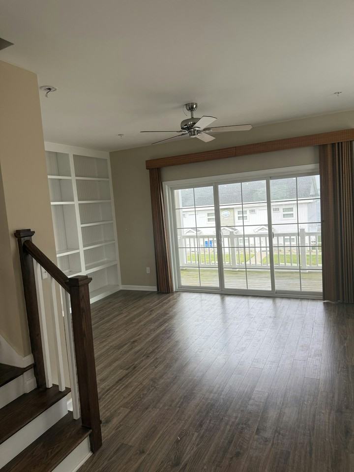 307 5th Street - Photo 6 of 17
