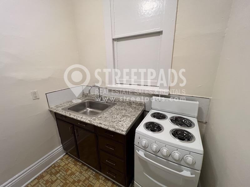 25 Park Dr - Photo 5 of 10