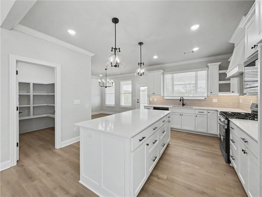 6805 Sw Basswood Ave - Photo 4 of 17