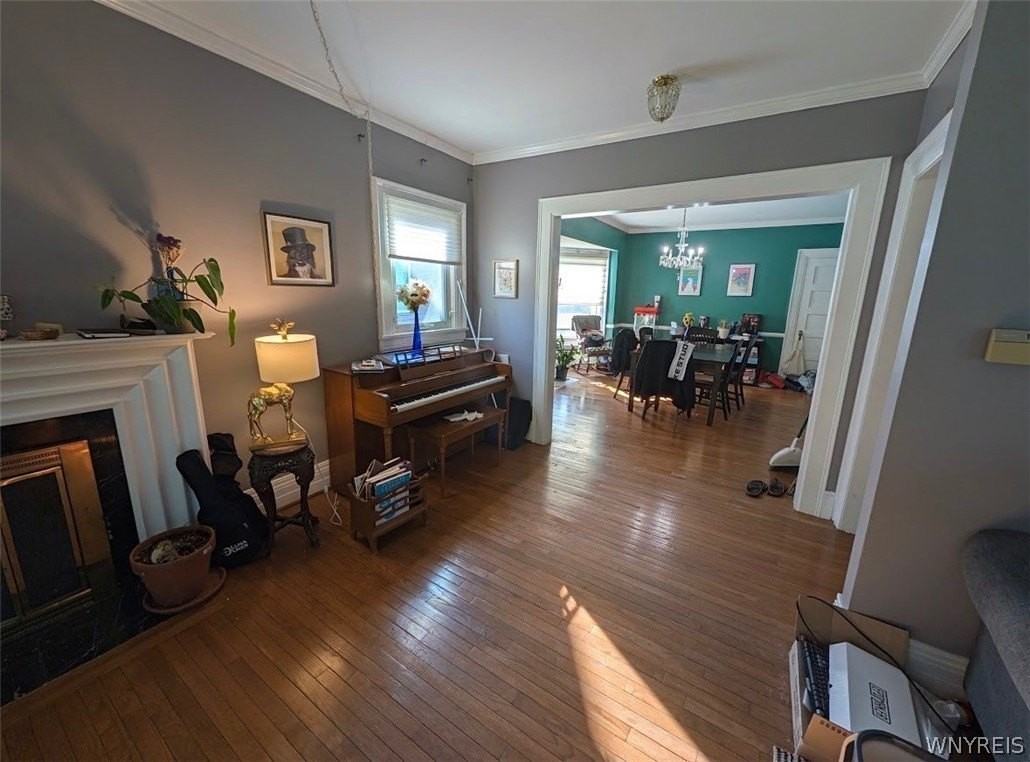 633 Lafayette Ave - Photo 4 of 18