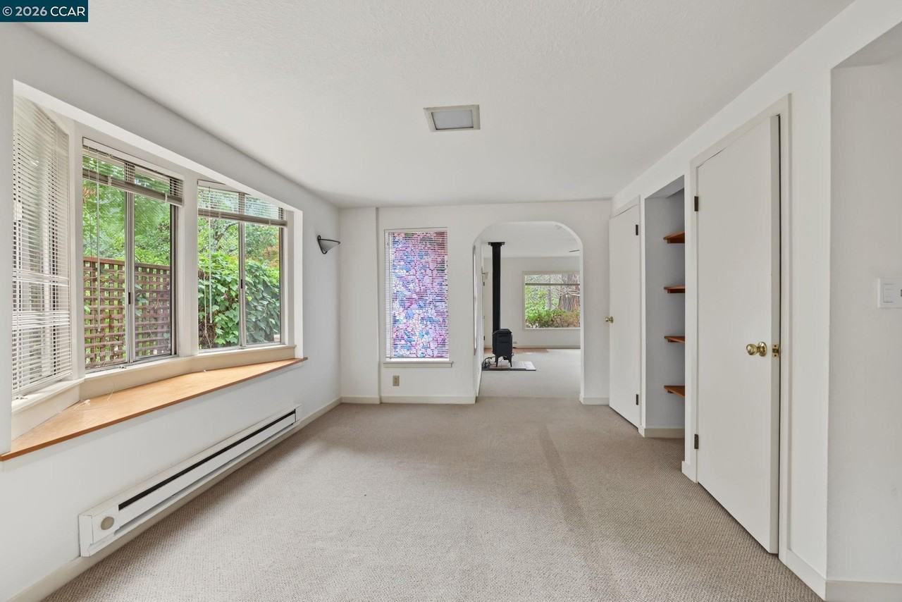 23 Sycamore Ave - Photo 6 of 21