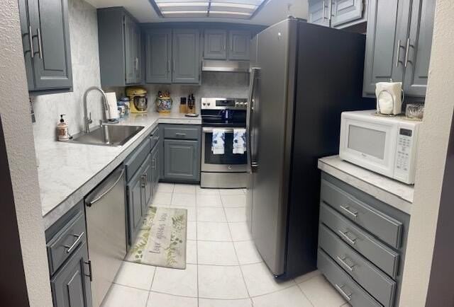 222 N Calle El Segundo #563 - Photo 4 of 17