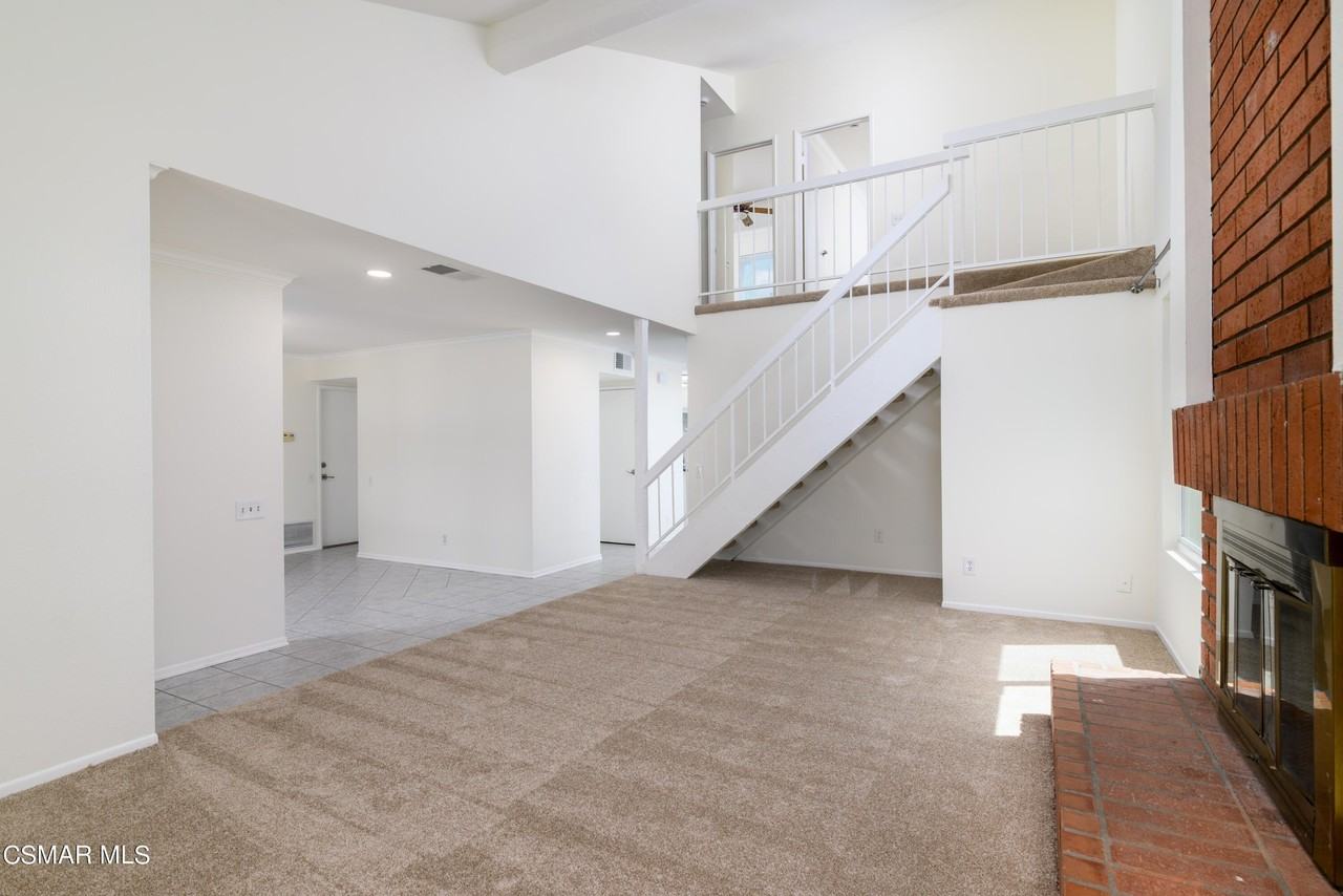 1941 Tamarack St - Photo 4 of 26