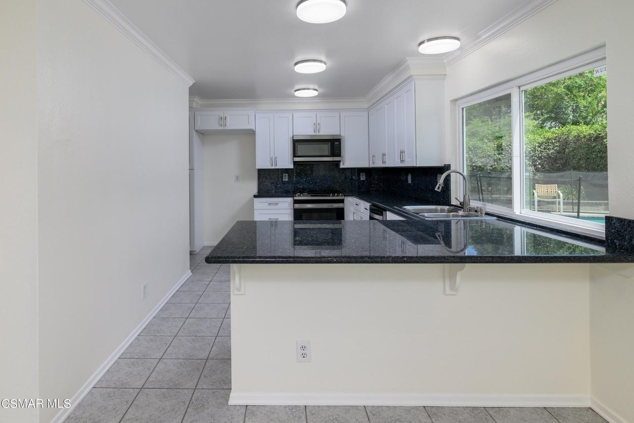 1941 Tamarack St - Photo 7 of 26