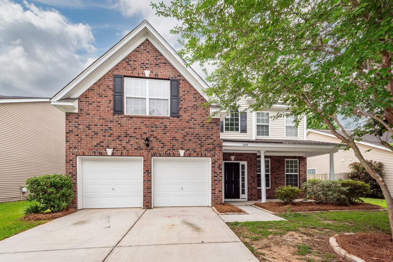 2424 Stadium Dr - Photo 4 of 50