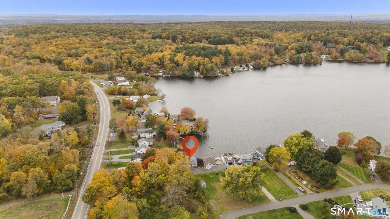 10 Lakeside Ln - Photo 3 of 29