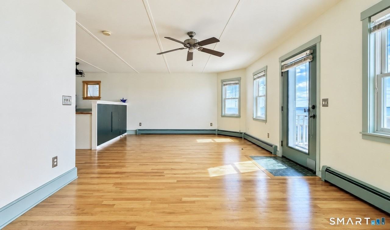 71 Hillside Ave - Photo 4 of 20