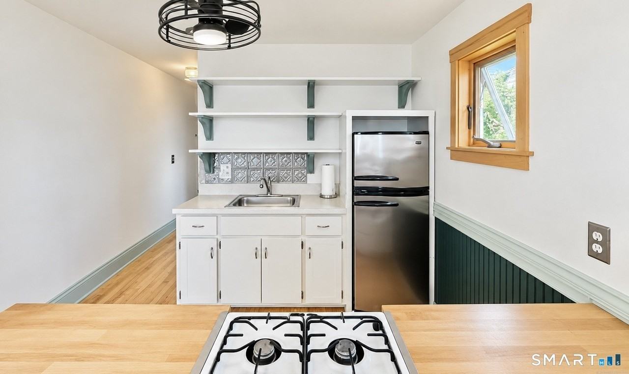 71 Hillside Ave - Photo 7 of 20