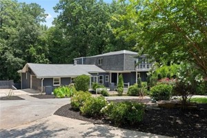 featured image of 212 Kings Row Ne