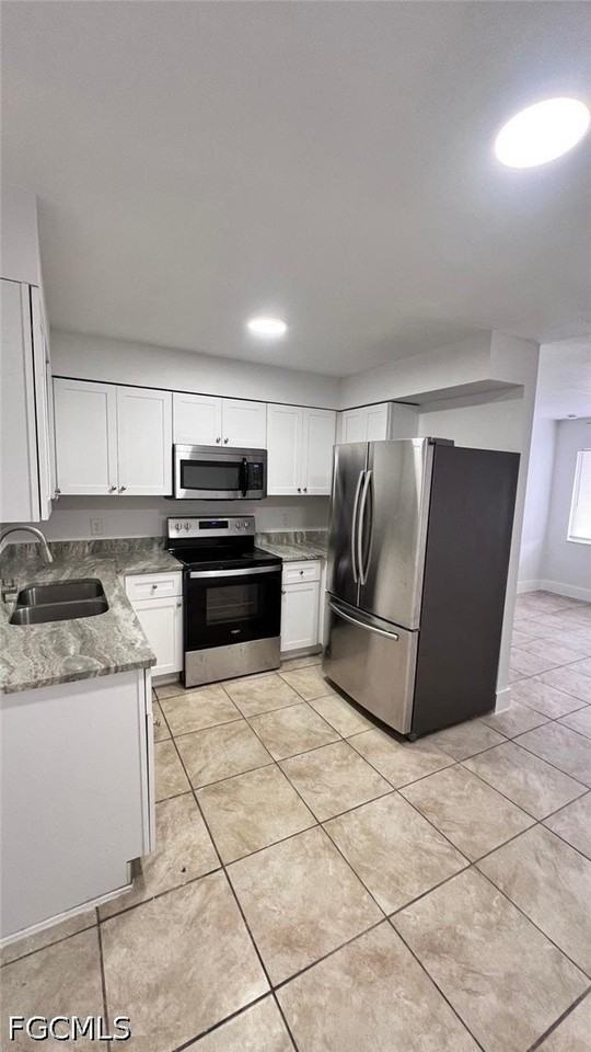 5534 7th Ave - Photo 5 of 16
