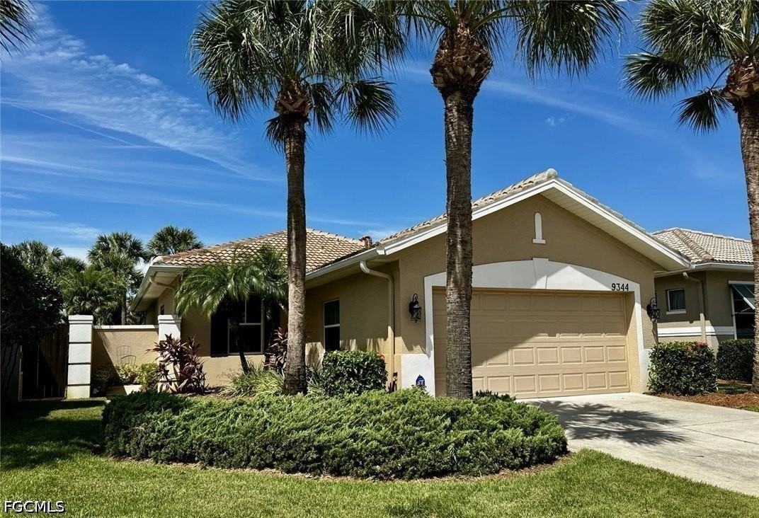 9344 Trieste Dr - Photo 2 of 18