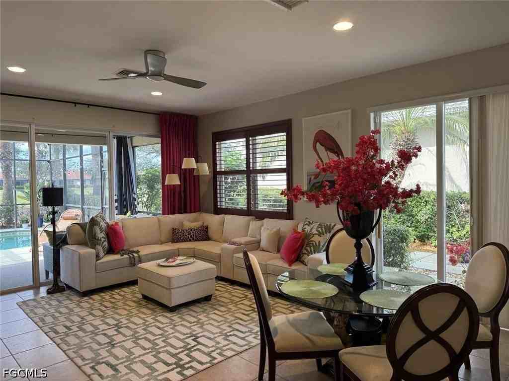 9344 Trieste Dr - Photo 5 of 18