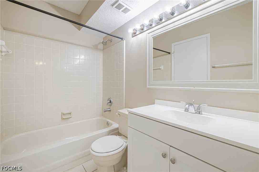 13515 Eagle Ridge Dr #524 - Photo 7 of 30