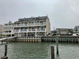 featured image of 1113 Bayshore Ave