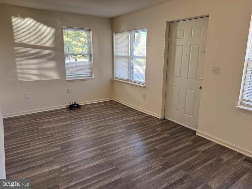175 Haddon Ave - Photo 4 of 13