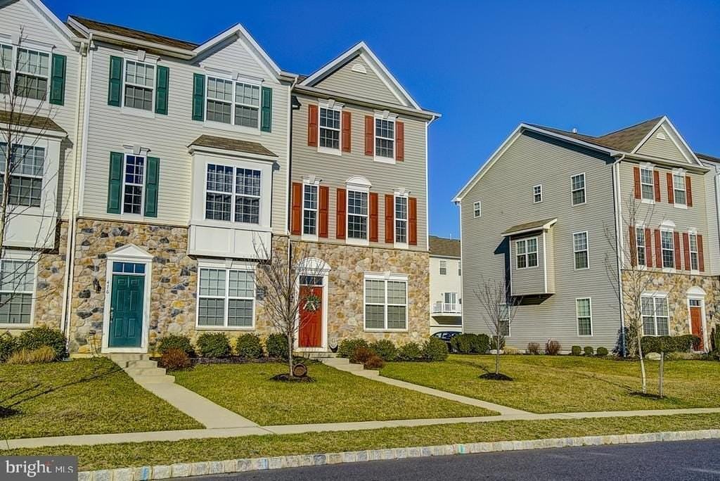 474 N Palace Dr - Photo 3 of 35