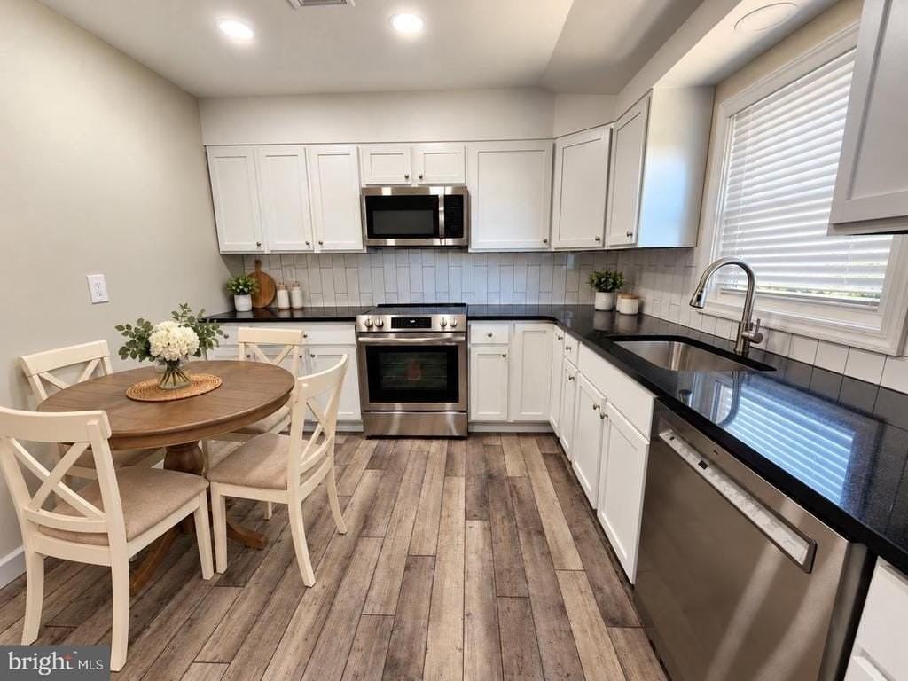 27 Weyburne Rd - Photo 5 of 27