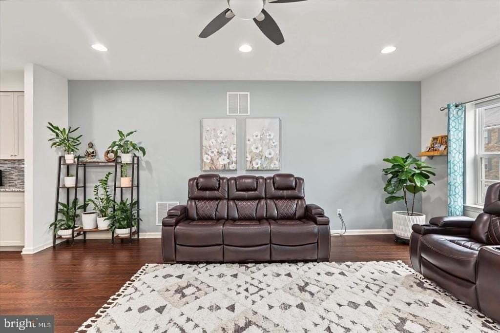 154 Mercer Ct - Photo 6 of 16