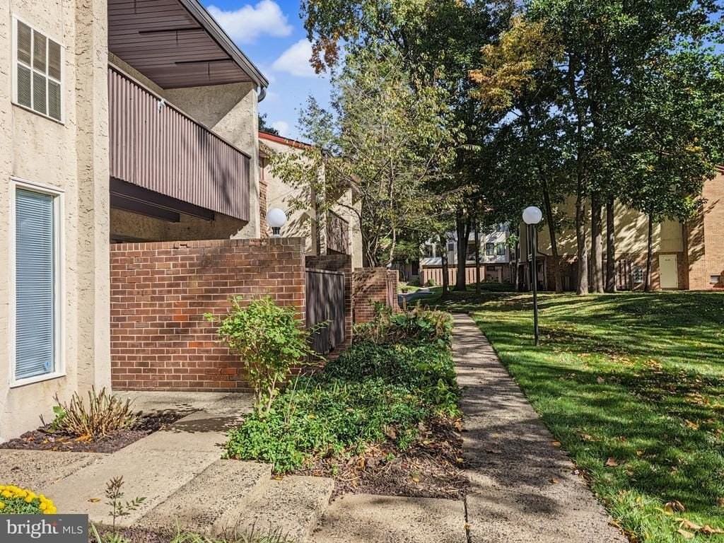 2-36 Aspen Way - Photo 4 of 17