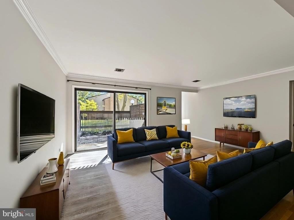2-36 Aspen Way - Photo 6 of 17