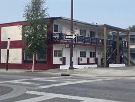 featured image of 1002 Cushman St #7