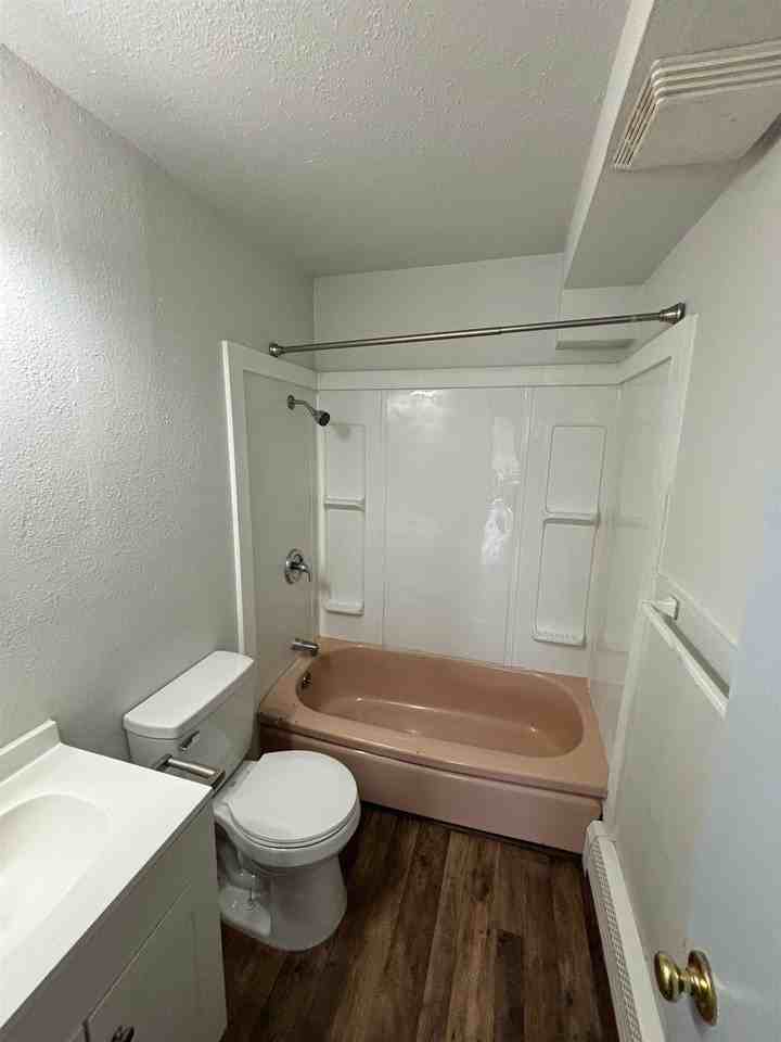 1002 Cushman St #7 - Photo 5 of 12
