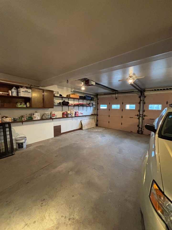 2591 Riverview Dr #B - Photo 4 of 12