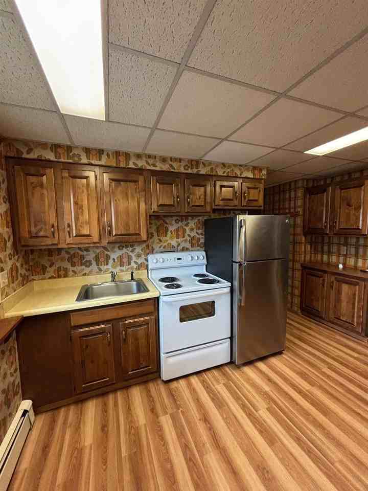 2591 Riverview Dr #B - Photo 7 of 12