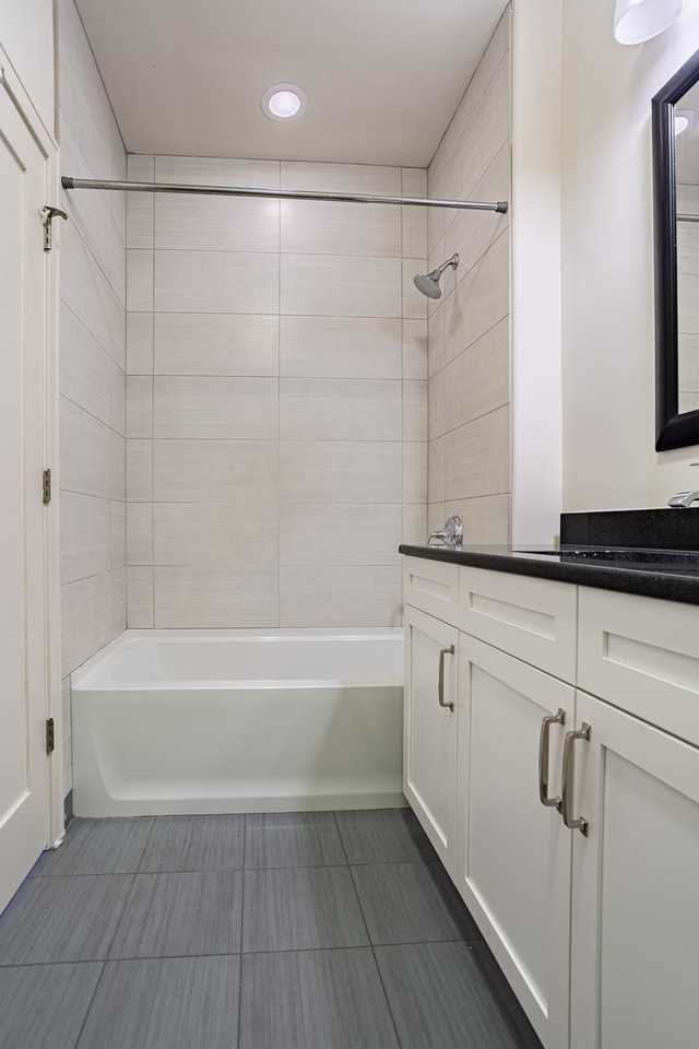 2100 Greenwood St #110 - Photo 6 of 13