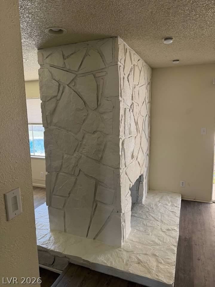 212 Bradshaw Way - Photo 3 of 23
