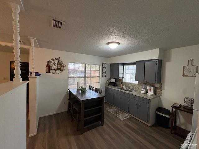 113 E Martinez St - Photo 5 of 16