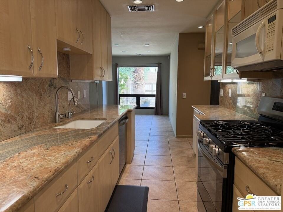 2950 E Escoba Dr #J - Photo 3 of 18